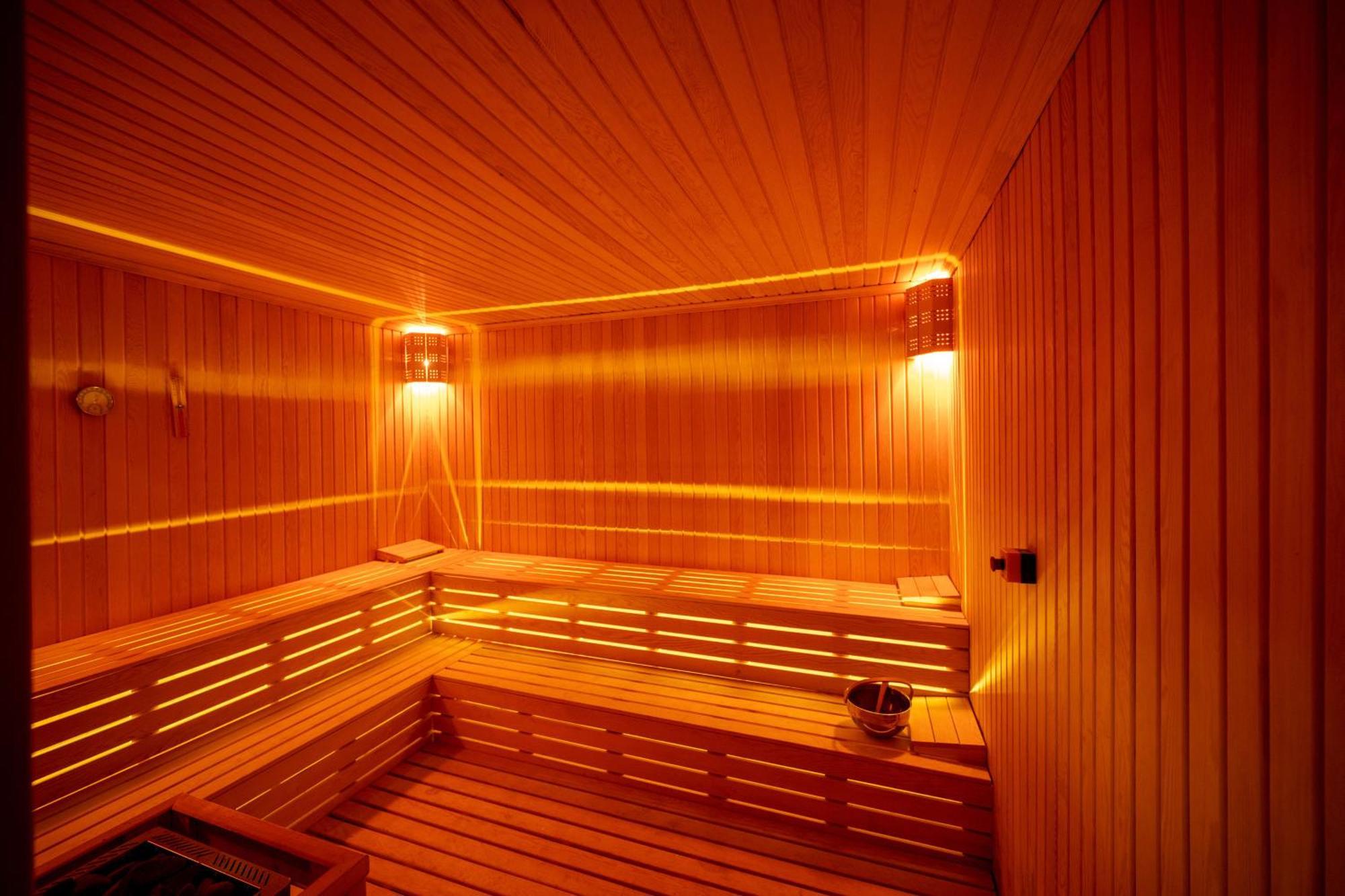 Vess Hotel Istanbul Exterior photo