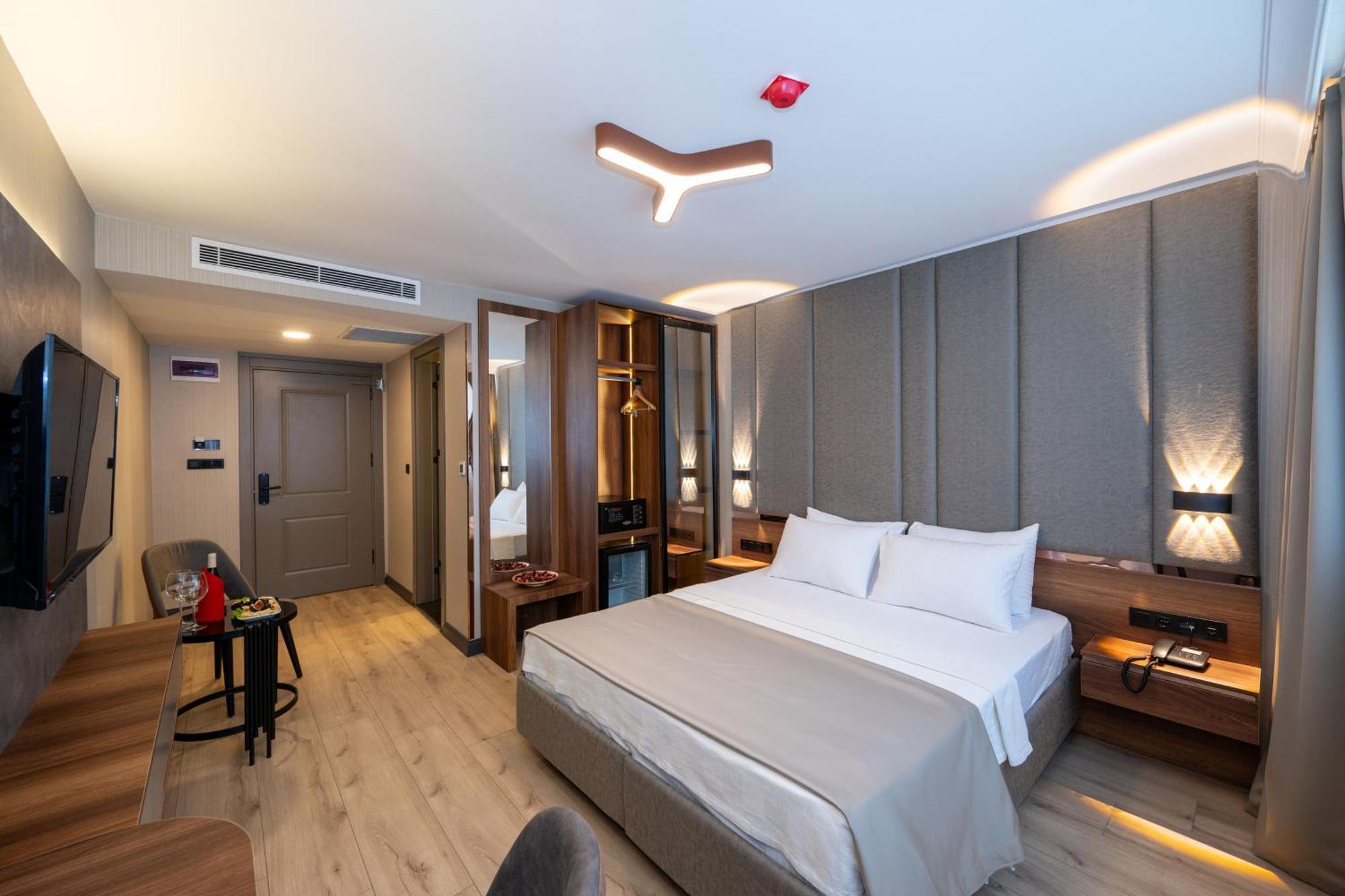 Vess Hotel Istanbul Exterior photo